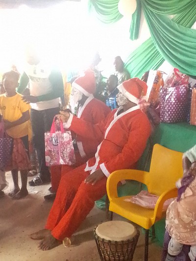 Papas Noël à Baark-Zaaka